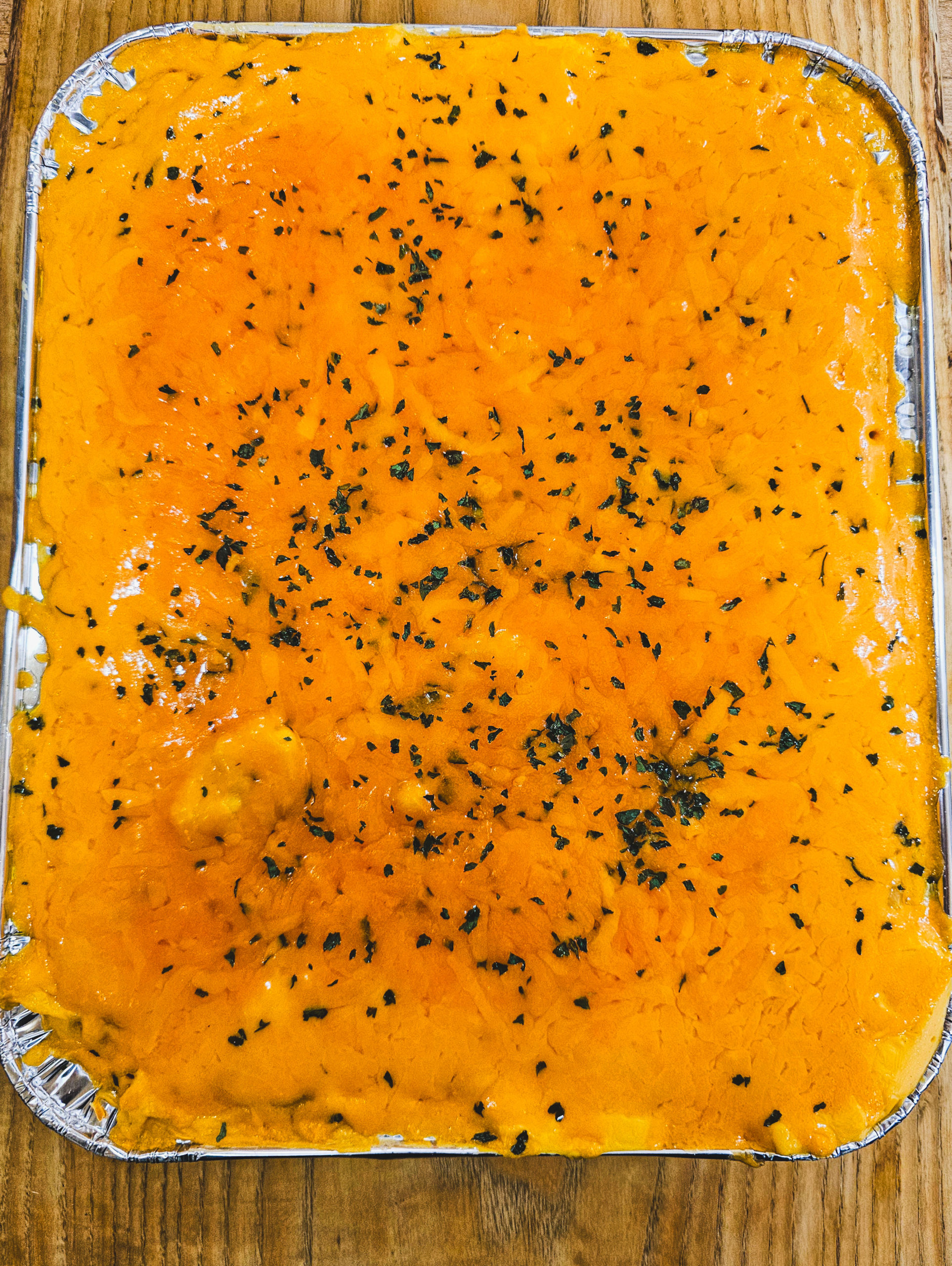 Entree Mac 'n Cheese Pan (elbow noodles & cheesy cheese sauce) serves 5-8