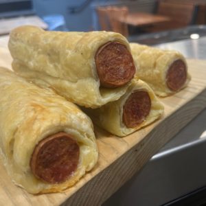 Sausage Rolls 6 pack