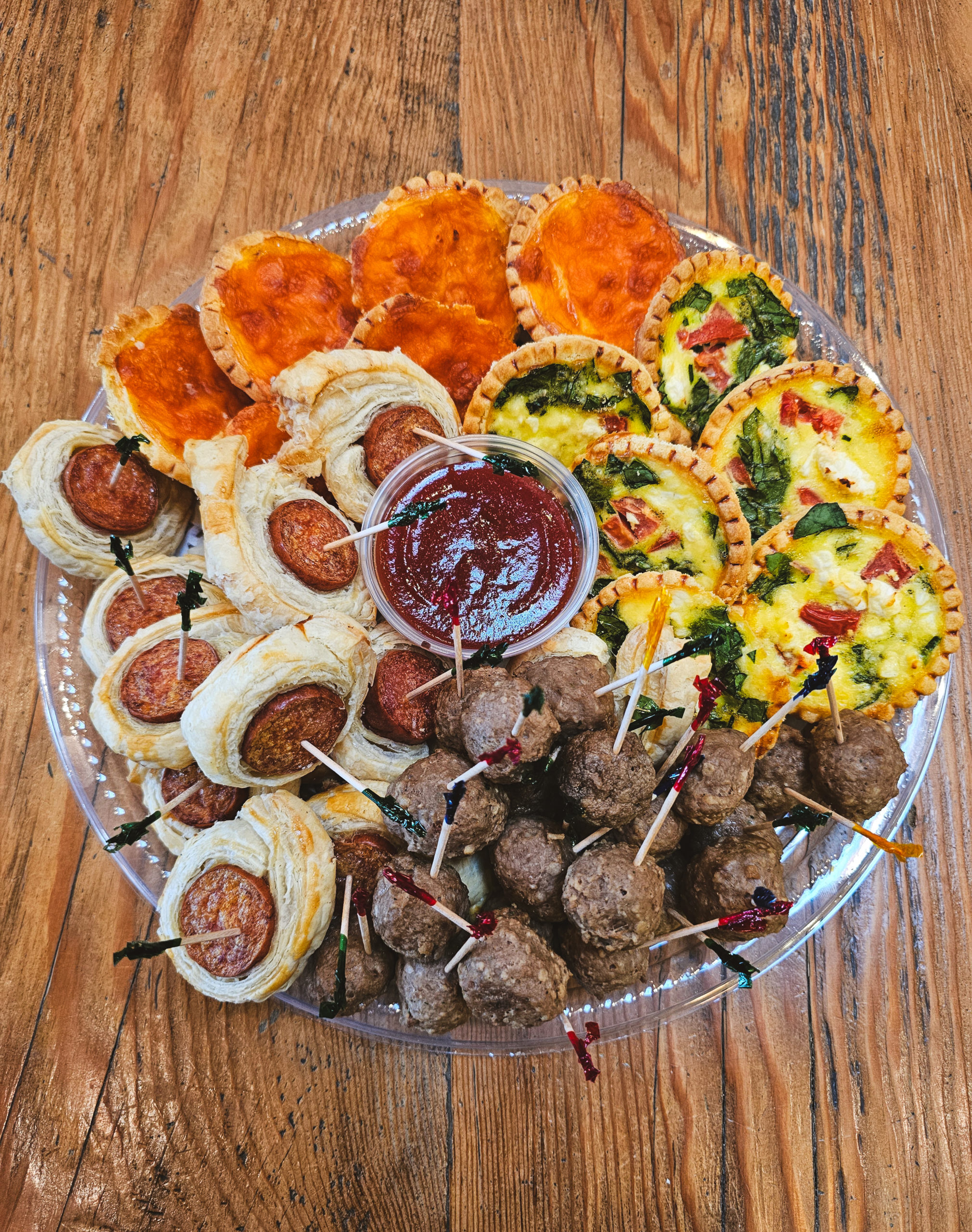 Hot Appetizer Tray (mini sausage rolls, meatballs, quiche tartlets-32 pieces, includes dipping sauce) serves 5-10