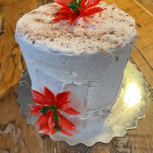 Egg Nog Cake 6" (vanilla cake, rum & egg nog buttercream icing, rum & egg nog cream filling, serves 4-6)