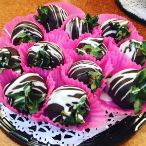 Valentine's Chocolate Dipped Strawberries 6 Pack